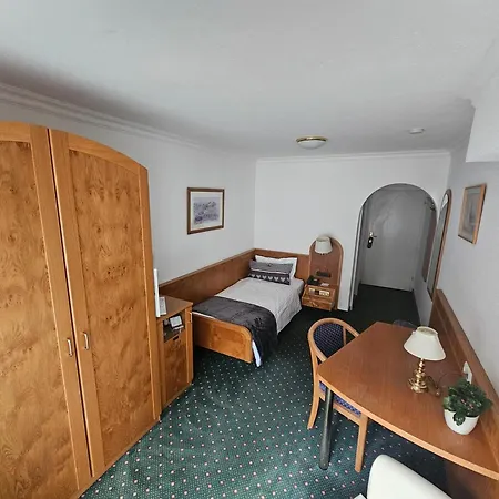 Hotel Quellenhof Bad Wiessee Exterior photo