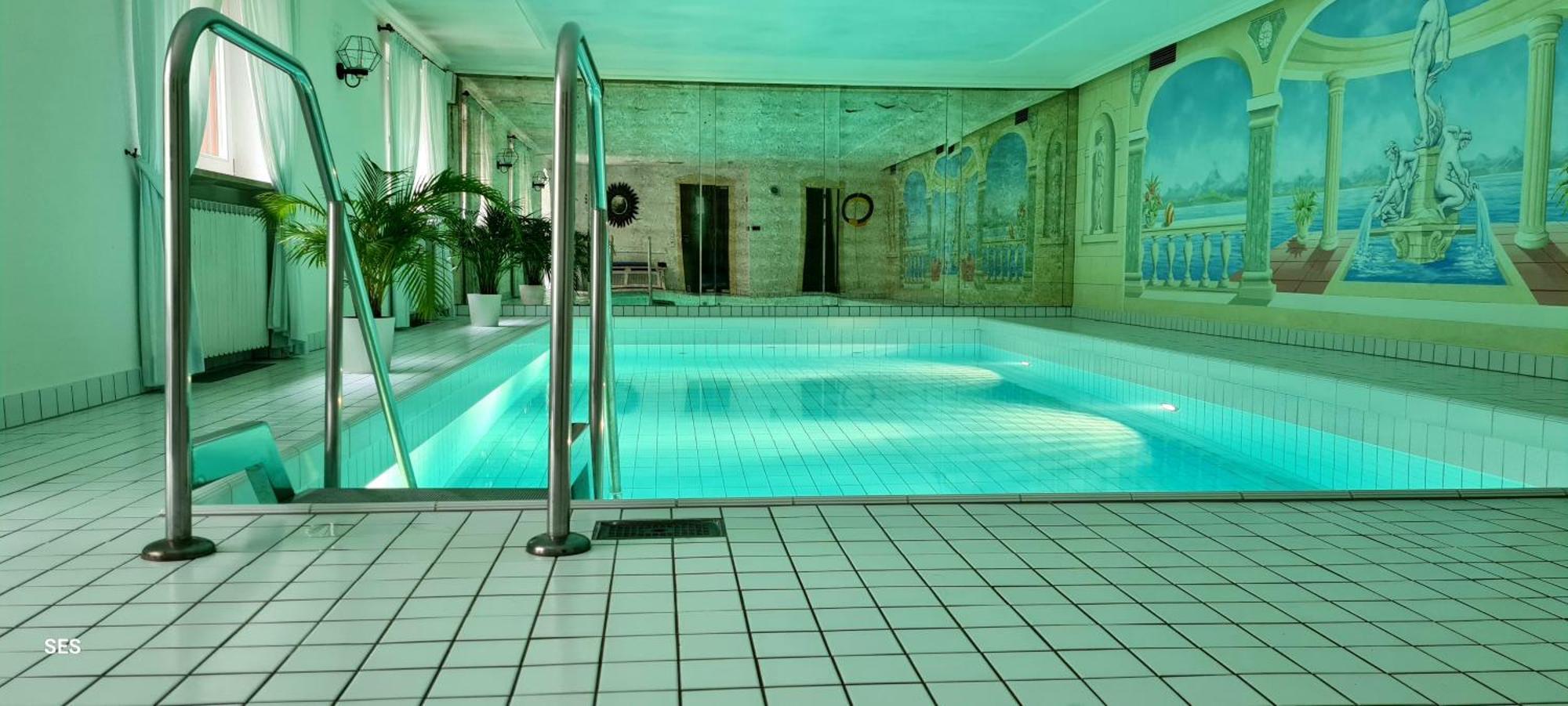 Hotel Quellenhof 3*